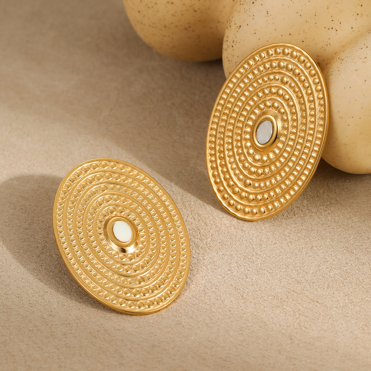 European And American Exaggerated French Oval Spiral Disc Stainless Steel Earrings 18K Gold Plating