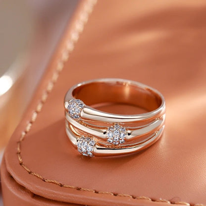 Zircon Retro Exaggerated High-grade Hollow Rose Gold Closed Ring